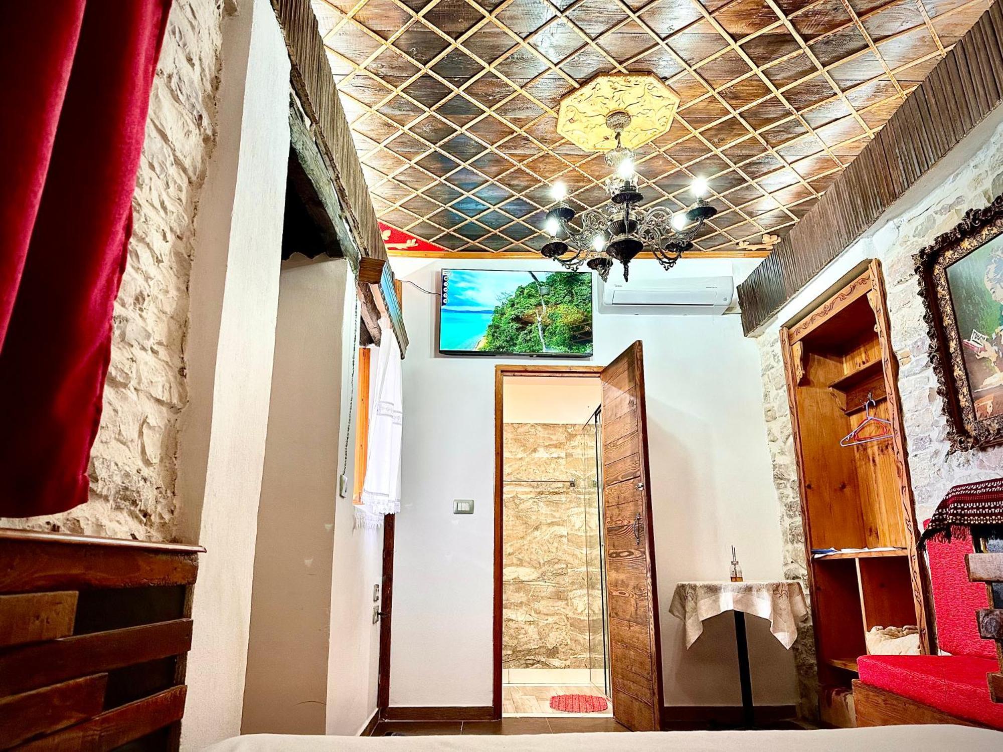 Guesthouse Mele ジロカストラ エクステリア 写真